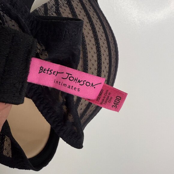 bra - Picture 3 of 3